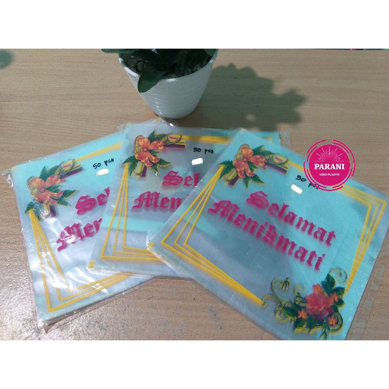

Plastik Selamat Menikmati ukuran 18x18cm/Plastik Tutup Dus Box Nasi/Plastik Sablon Selamat Menikmati