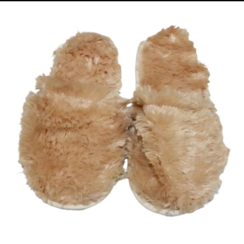 sandal hotel bulu tebal