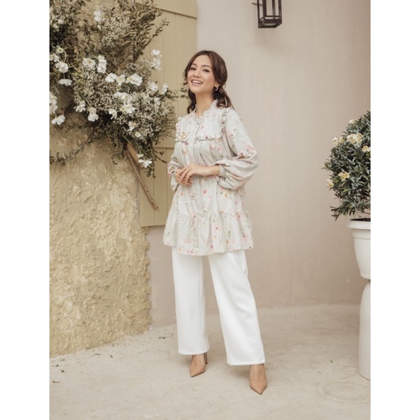 Ready Siap Kirim Luna Blouse Basil XL by Wearing Klamby