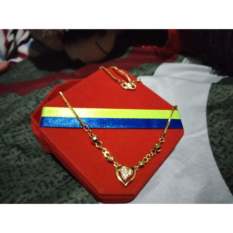 Kalung Perhiasan Imitasi Dilapisi Emas 24 karat