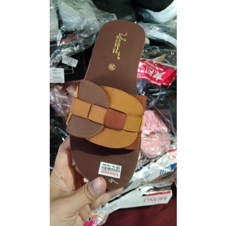 Sandal Vincent /Sandal Tasik / Sandal Flat / Sandal Wanita /Sandal Slip On / Sol Karet Mentah