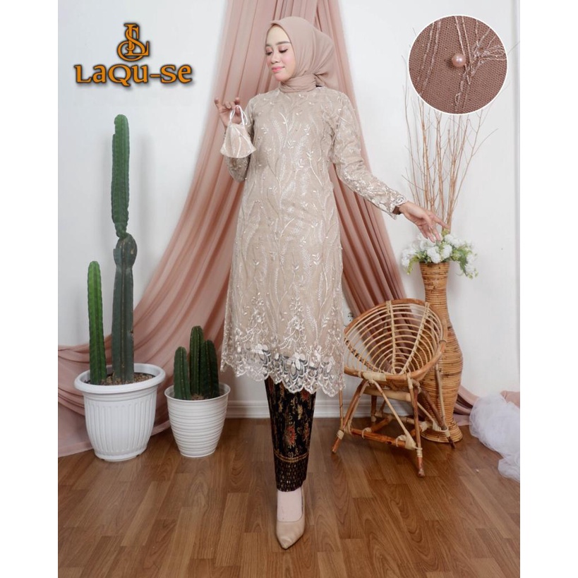 Setelan Kebaya Wisuda Wanita Terlaris Baju Pesta Kondangan Modern Dress Perempuan Terbaru By Laquse_kebaya2