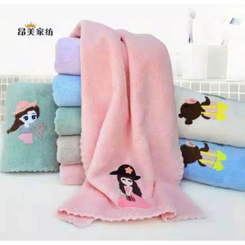 Handuk anak motif girl cantik import 35x75-pink-1