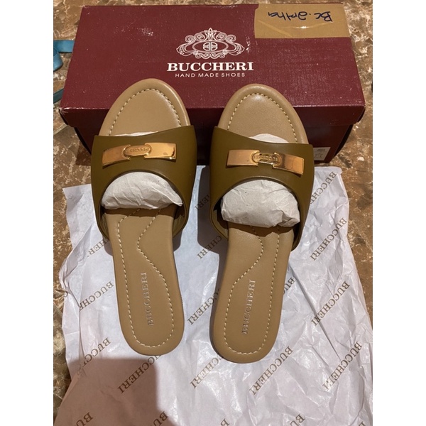 Sendal wanita Buccheri original ‘preloved’ size 37 masih baru