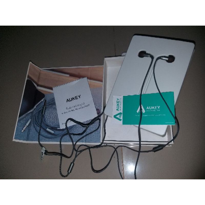 Aukey EP-C17 In-Ear Hi-Res Wired Earbud