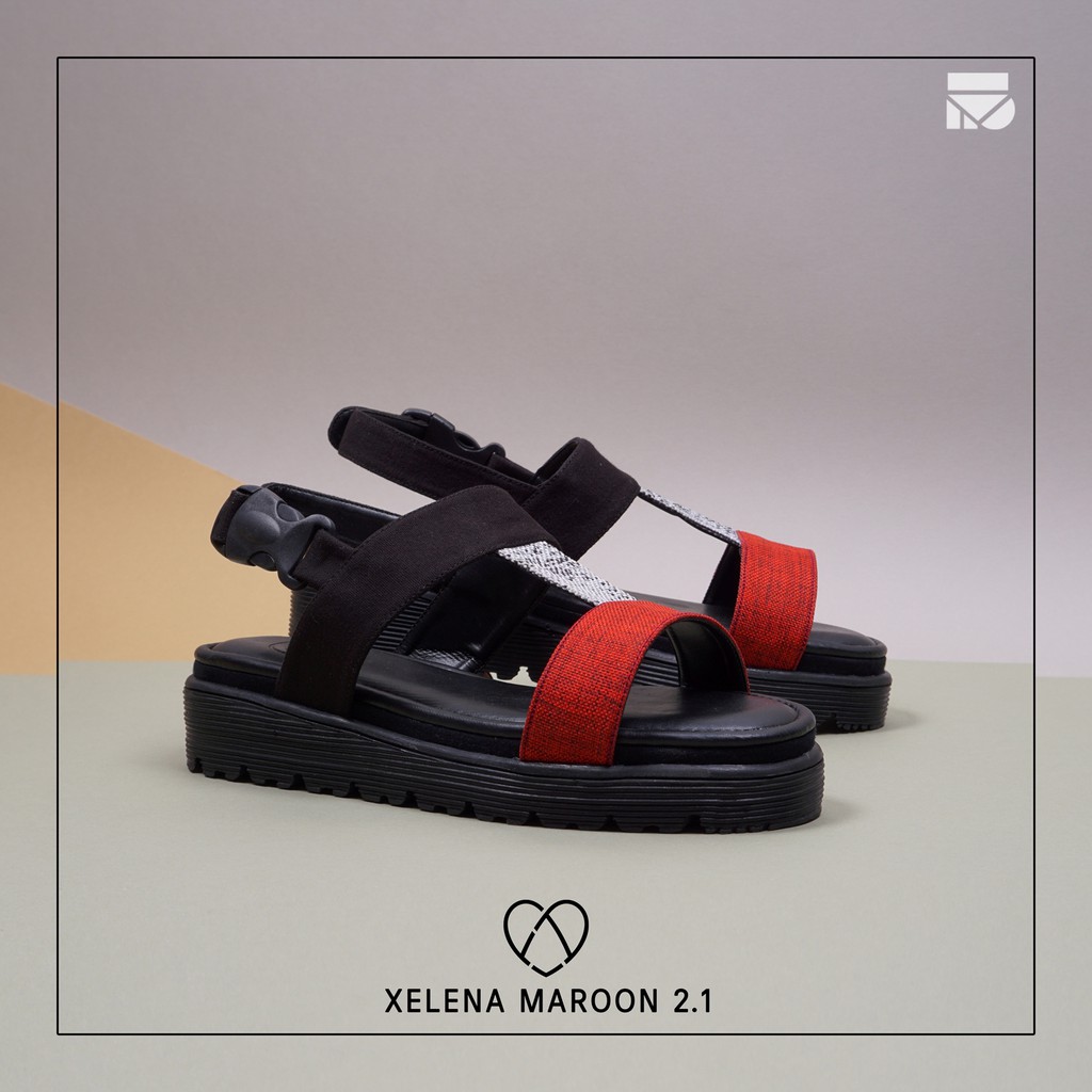 Xelena Maroon | Sandal Slide Platform Simpel Wanita Cewek Women Sandals Footwear | FORIND x Favshoes