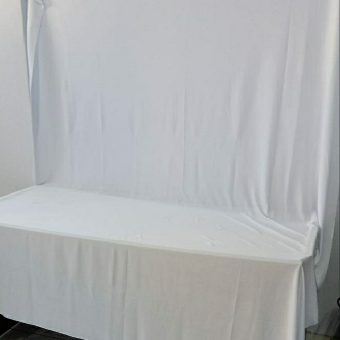 Background kain 3 x 2.5 meter PUTIH