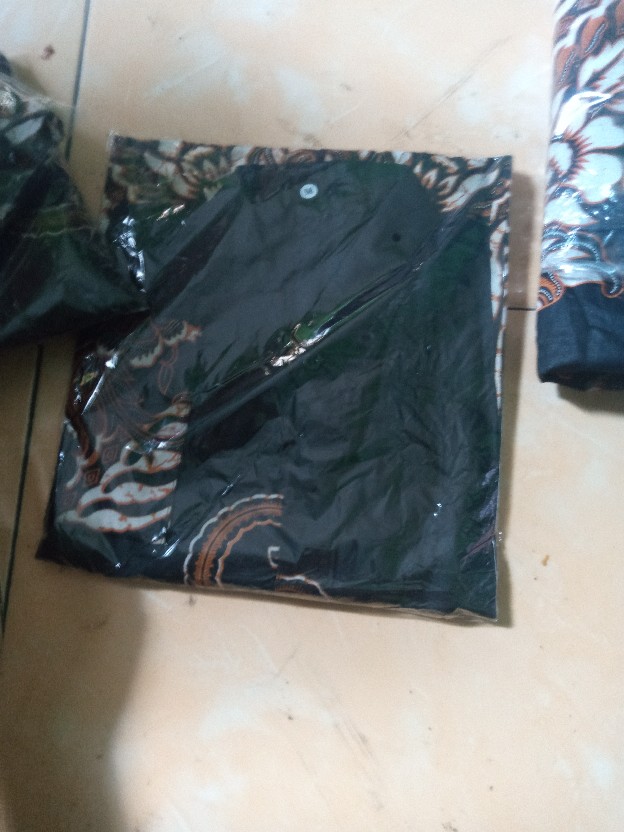 Couple Batik Keluarga || Setelan Couple Batik Ayah Ibu Anak Cewek