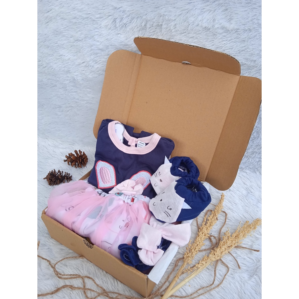 Hampers Bayi Perempuan Newborn I Kado Bayi Laki Laki 0 6 Bulan I Hadiah Bayi Baru Lahir 1 Tahun I Bi