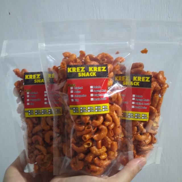 Makaroni makroni sambalado Snack Cemilan Camilan Jajanan Kekinian Grosir Reseller 80gram