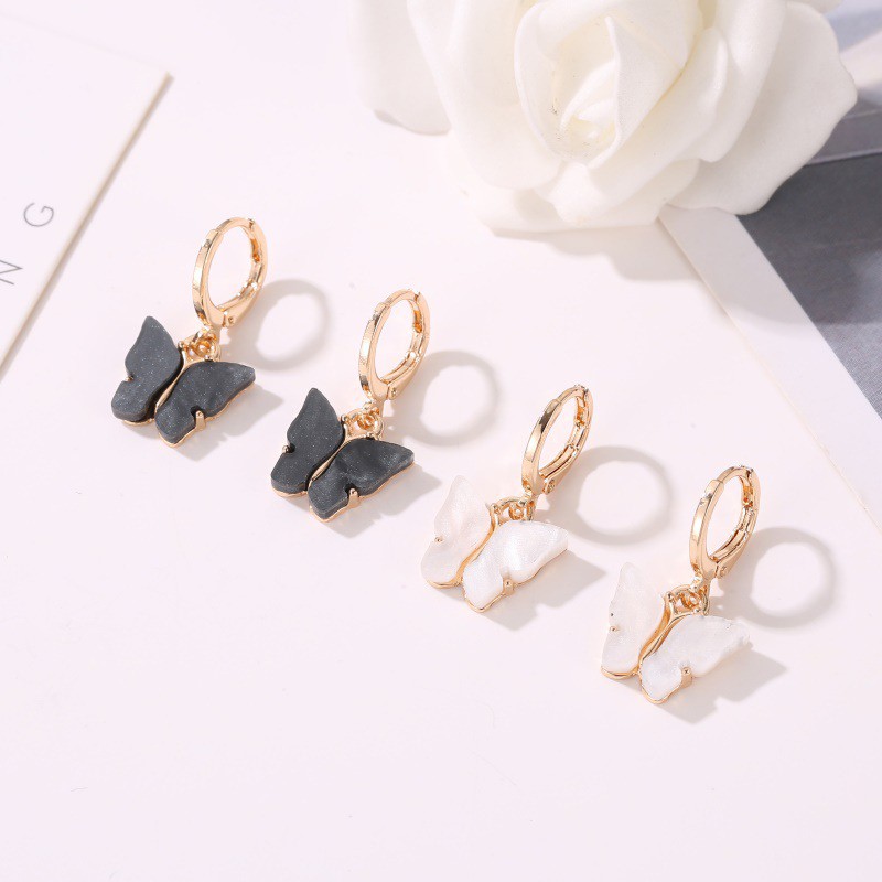 (YUZHU) Baru Datang COD Korean Gaya Kalung Kupu-kupu Kalung Rantai Wanita Aesthetic Butterfly Necklace Anting Kalung Rantai Warna Akrilik Rantai