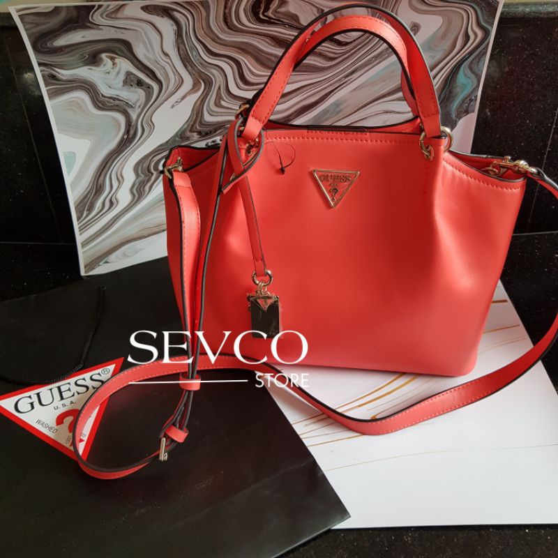 Tas Authentic GUESS Original Tangey Girlfriend Satchel