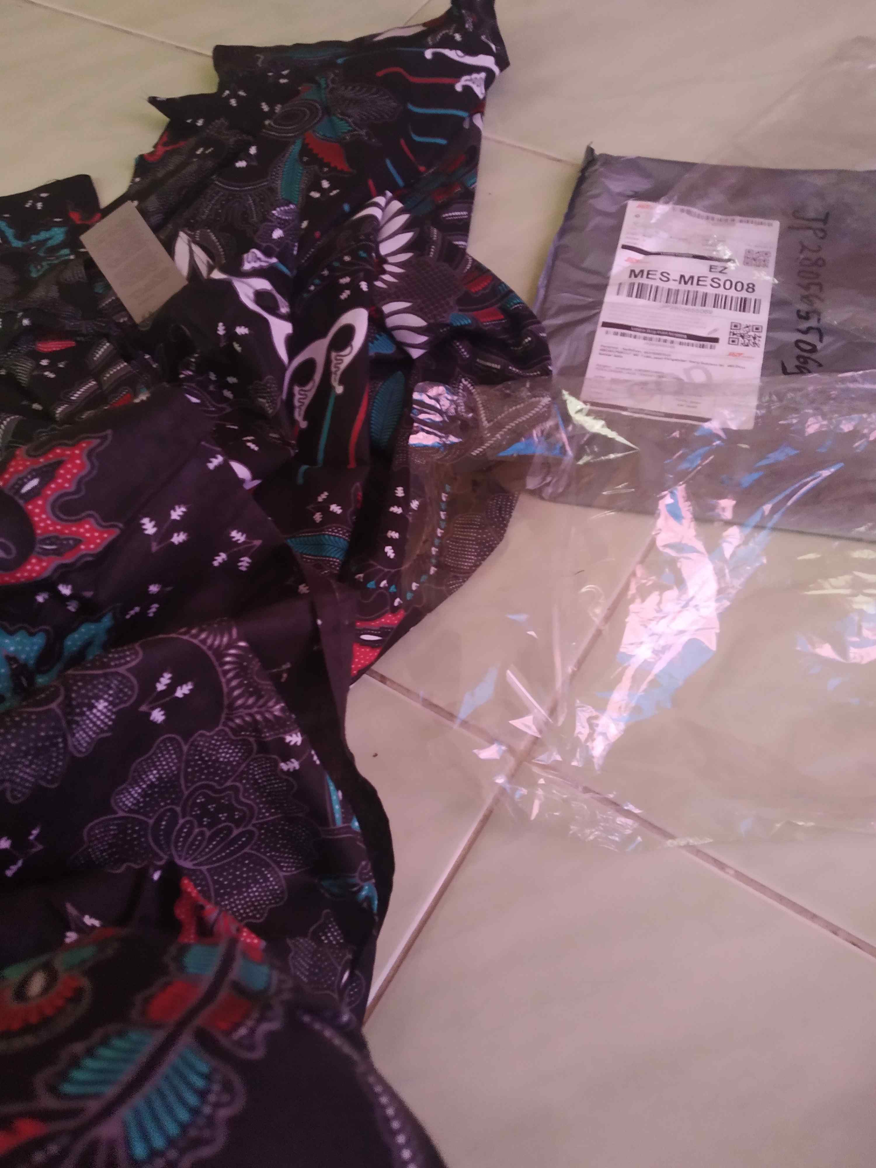 Batik Couple Keluarga Sania Ruffle Ori Ndoro Jowi Dnt Kupu Putih