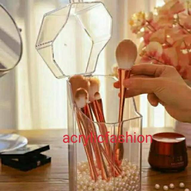 

Tempat brush acrylic 6sisi