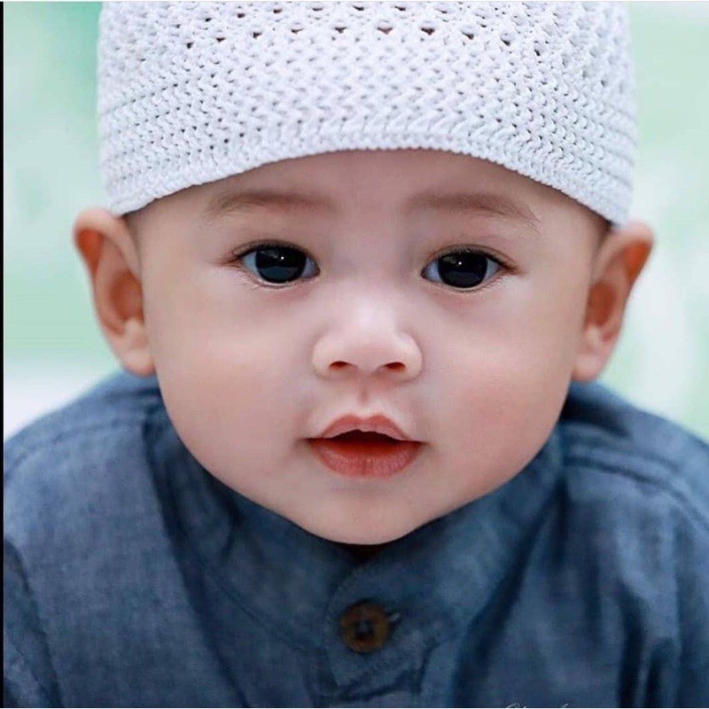 PECI ANAK RAJUT - Kopyah Anak Kecil Bahan Rajut Warna Putih Polos kupluk Islami Sholeh Saleh