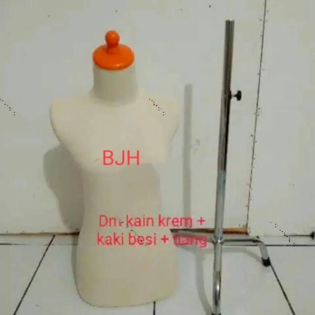 Patung dm kain krem cewek + kaki besi