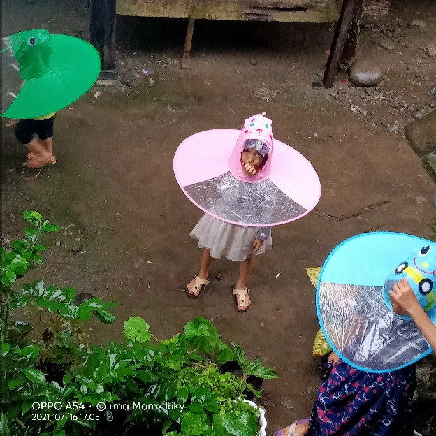 Payung Topi Hujan/ Topi Jas Hujan Anak/ Payung Bulat/ Payung Uvo/payung Anak Perempuan Laki Laki