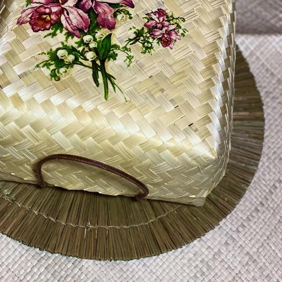 

Besek Hias ukuran 25 x 25 cm