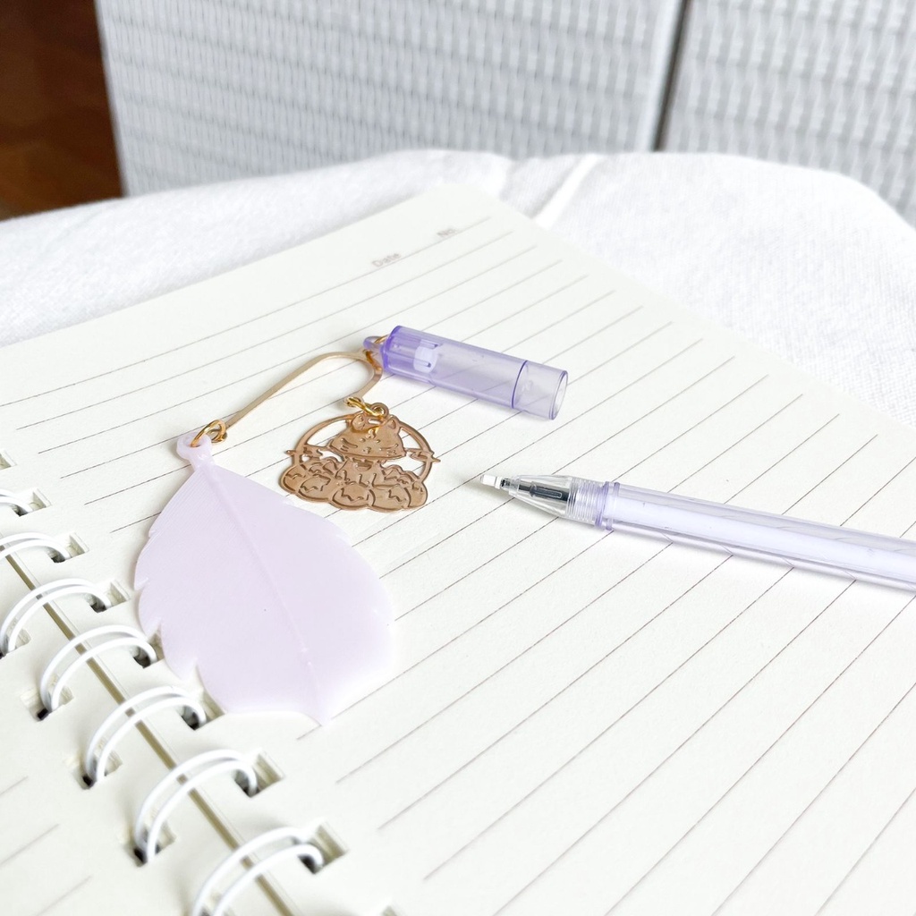 

PULPEN GANTUNGAN BULU RUBAH PENA PEN GEL TINTA READY UNIK LUCU BERKUALITAS