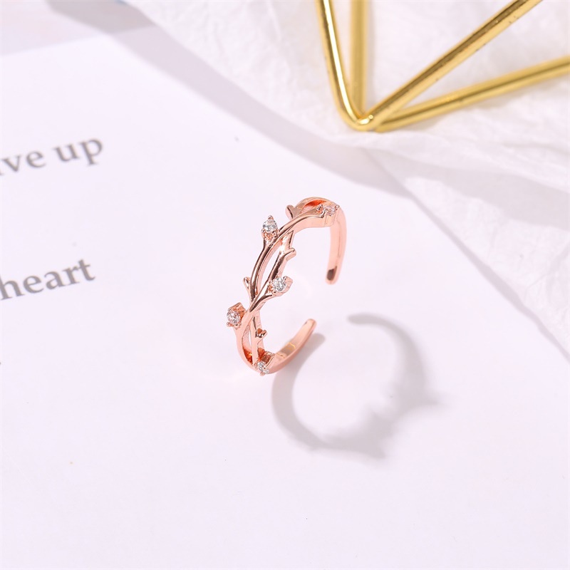 Cincin Model Terbuka adjustable Desain Cabang Kipas Kecil Aksen Berlian Gaya Korea