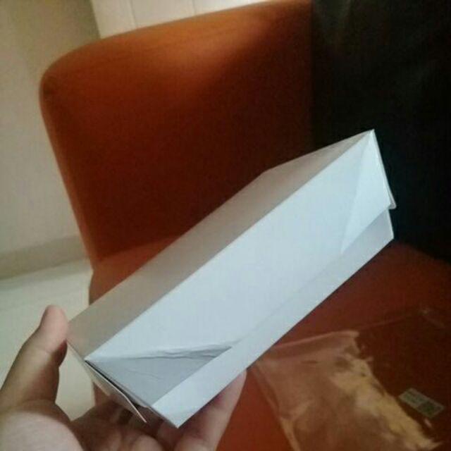 Pli-s Paper Lunch Box / Kotak Makan / Dus Makanan / Take Away Ukuran Small (s: 14x10.5x5 Cm)