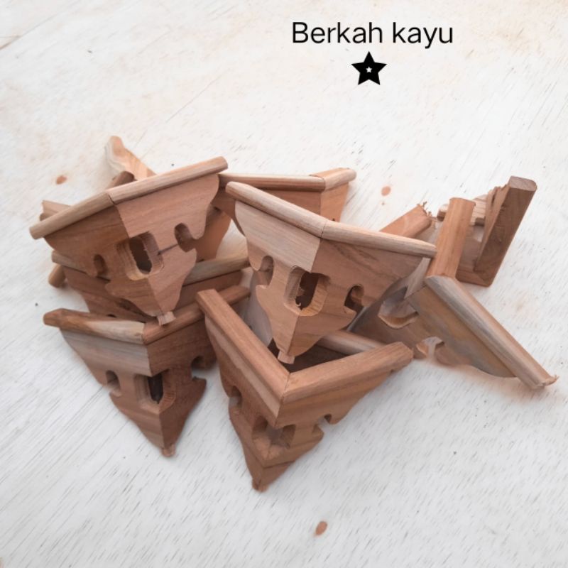 sepatu kaki sangkar burung kosan