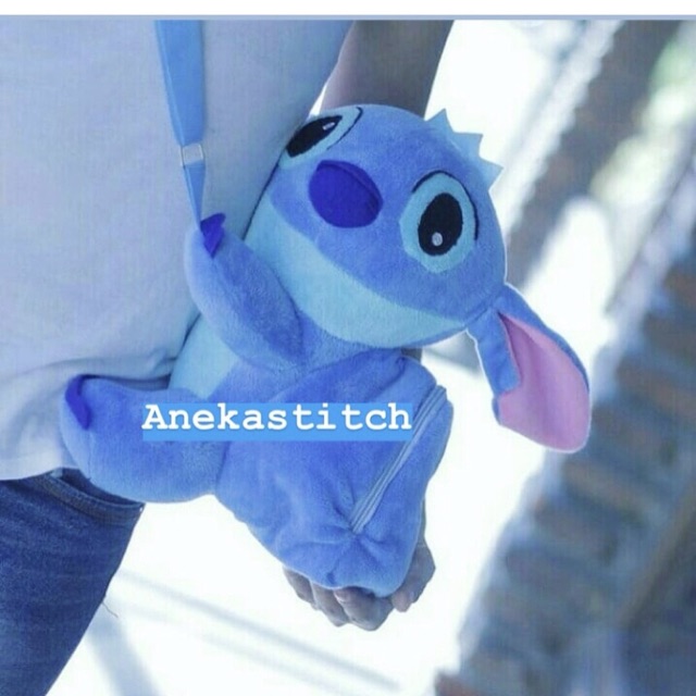 Tas selempang import model peluk stitch lilo