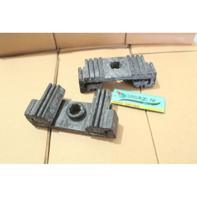 Karet ganjel tangki belakang GL GL100 Megapro Tiger