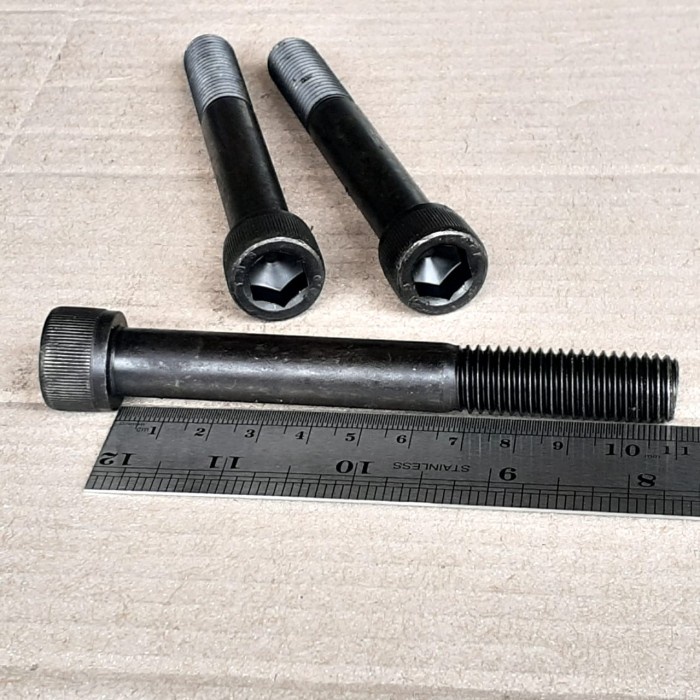 BAUT L M14X110 (11 CM) BAJA / BAUT L BAJA M14 X 110 GRADE 12.9 / BAUT L BAJA M14 PANJANG 11 CM / BAU