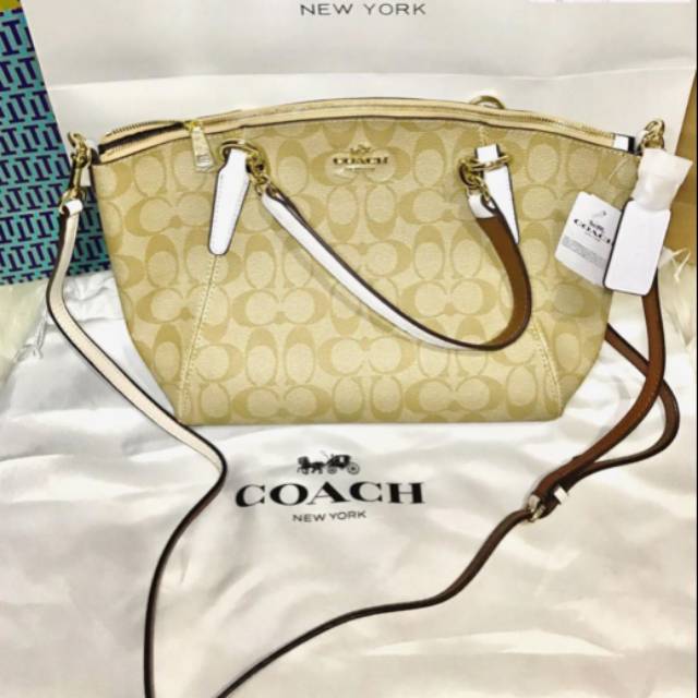Original Coach Kelsey Signature In White