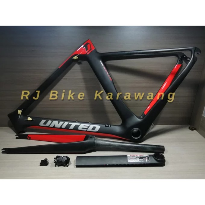 Frame Balap Road Bike United Stygma Carbon 700 c
