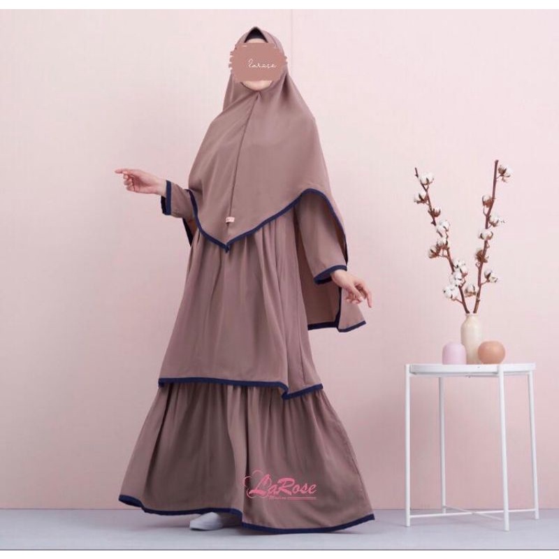 SONIA SYARI BY LAROSE MOSLEM