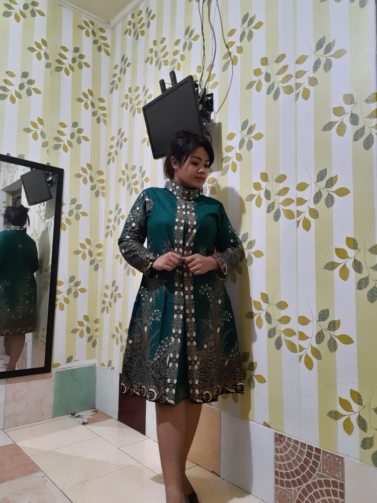 Grosir Terlaris Genes Jelita Tunic Navbor Yelbor Whitbor Creambor Tunik Batik Modern Hrb067