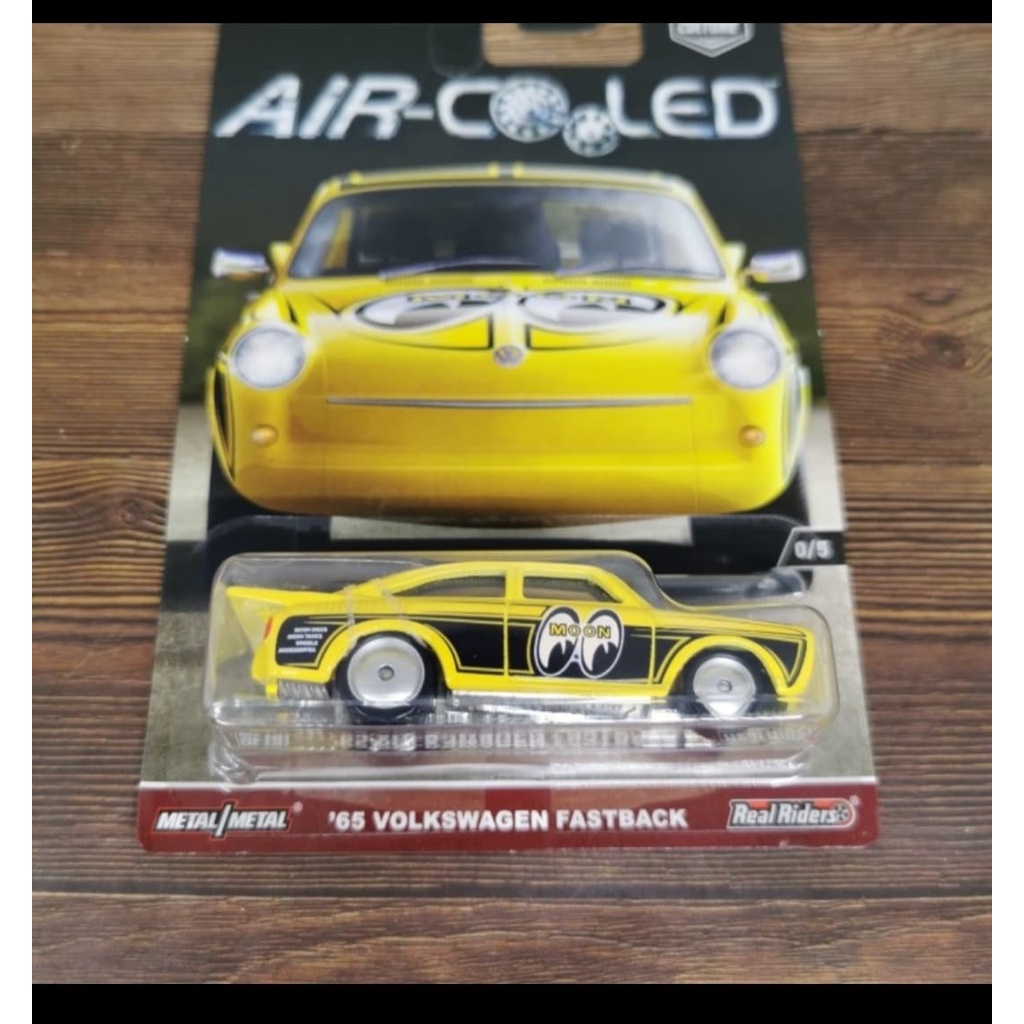 Hot Wheels 65 Volkswagen Fastback Mooneyes Moon Eyes Kuning Air Cooled VW HW Hotwheels Car Culture Premium Boxed Set RLC Red Line Club