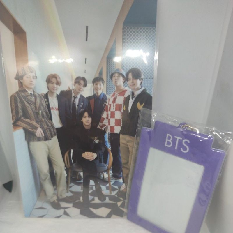 DICON BTS BUNDLE (POSTCARD + CARDHOLDER/KEYRING only)