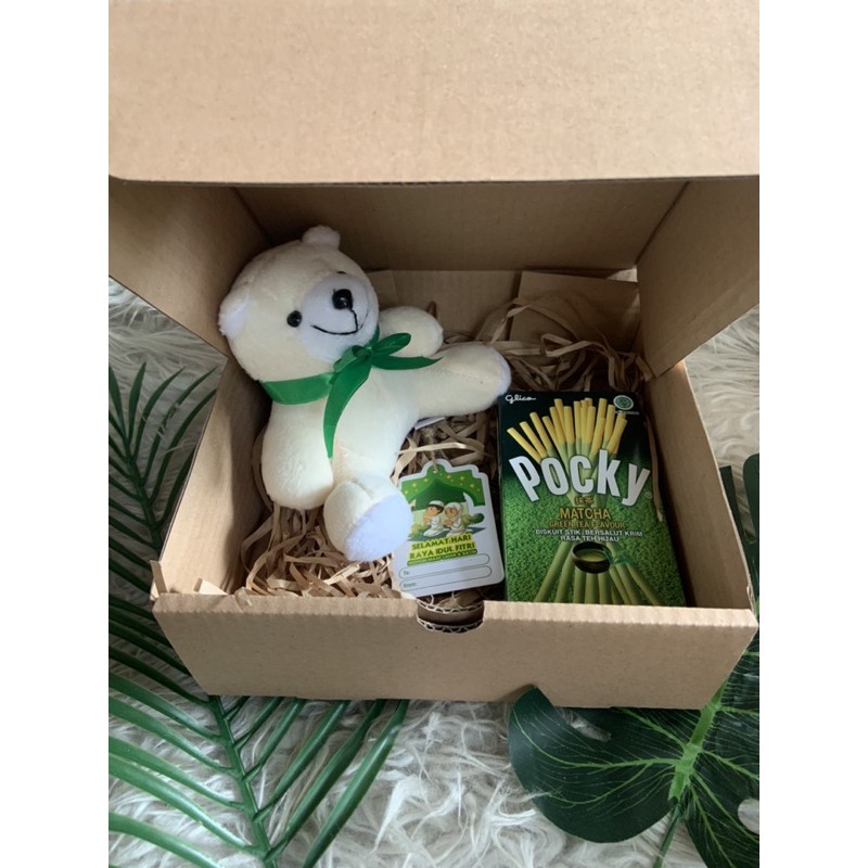 

Hampers-ultah-lebaran-Christmas-valentines/pocky