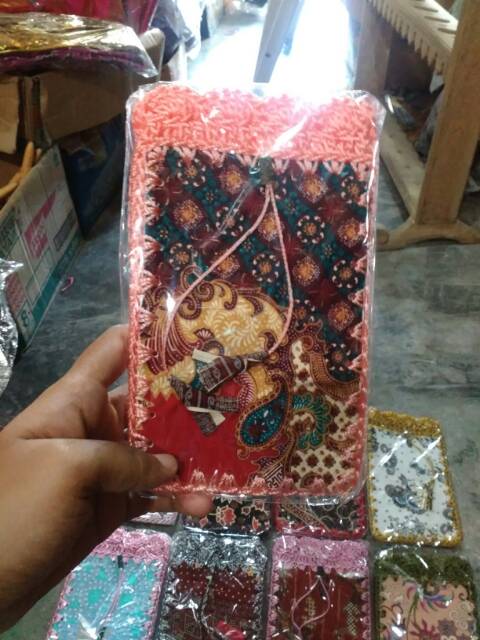 TERMURAH! PROMO Tas Mini Rajut Batik Tempat HP Android/ Tas Selempang Model Baru Khas Jogja