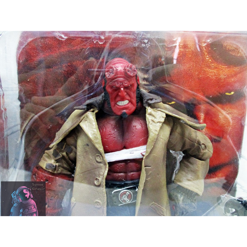 Mezco Hellboy Series2 Golden Army Samaritan Handgun Figure