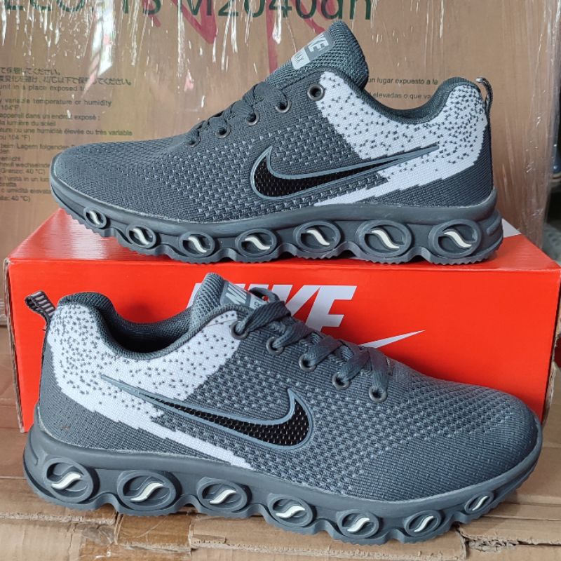 NIKE  APPAREAL IMPORT Vietnam