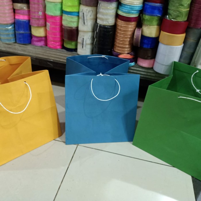 

✨ BISA COD ✨ paper bag nasi box 25 warna new isi 12 pcs