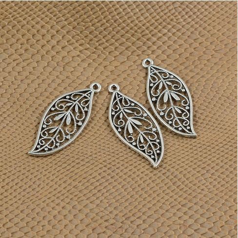 Hollow Leaf Pendant - Liontin Bentuk Kerangka Daun (10pcs)