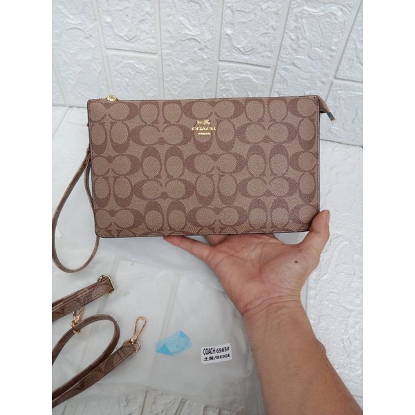 clutch coach 6563  selempang signature 3 ruang,