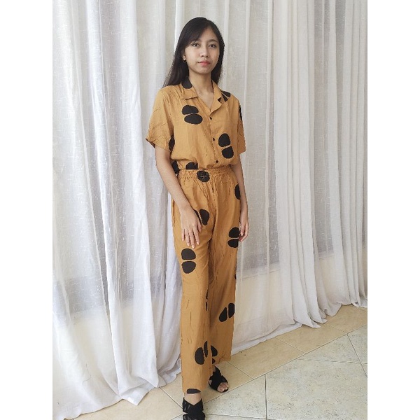 ONE SET SETCEL Tie Dye - Setelan TIE DYE WANITA PRIA GROSIR MURAH - ONESET TIE DYE BALI-GoldKopi