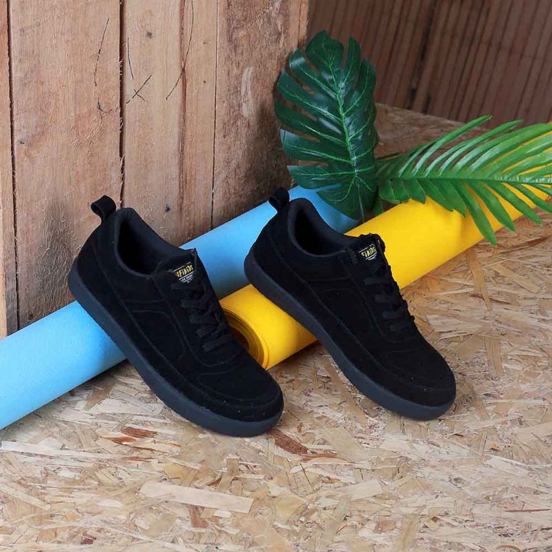 Sepatu Casual Sneakers Anak Bahan Premium Kulit Asli Suede Original - Hitam