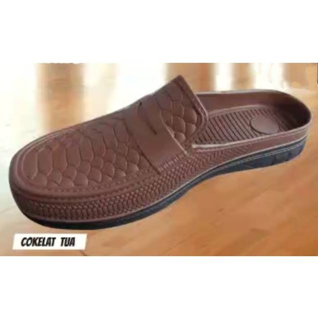 TBS Sandal Slop Karet Pria Warna Coklat Motif Kulit UlarABK581-2