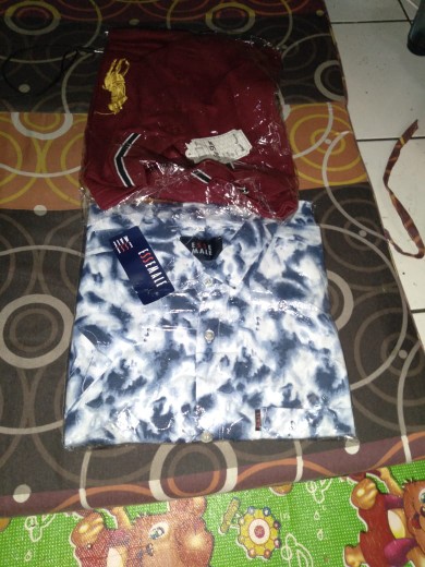 Kemeja Katun Murah Esmale - Kemeja Dewasa Murah - Kemeja Pria Murah = Kemeja Thr Batik / Abstark