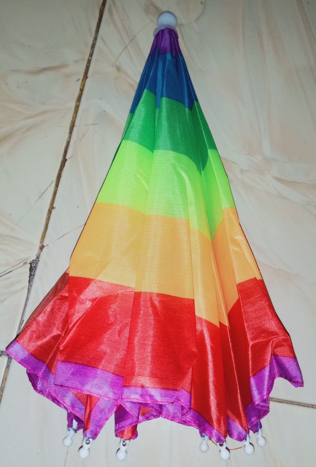 Payung Kepala - Lindungi Kepala Tanpa Ganggu Aktivitas Anda !