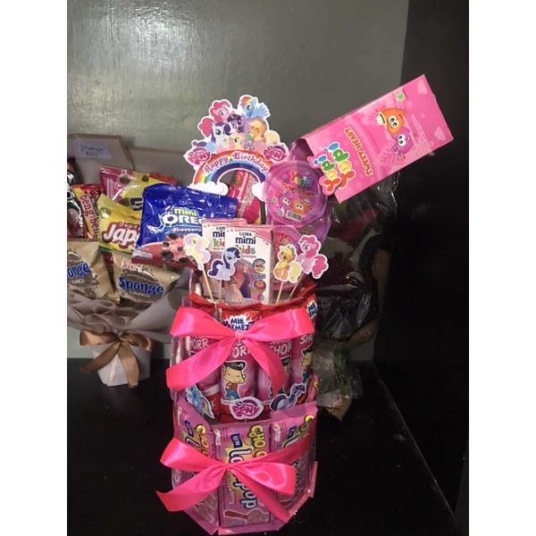 

Snack tower/Snack Ulang tahun/Snack Kue Ulang tahun/Snack Tingkat
