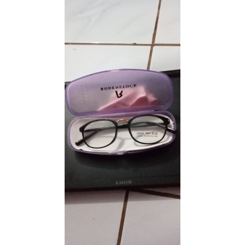 kacamata anti radiasi komputer