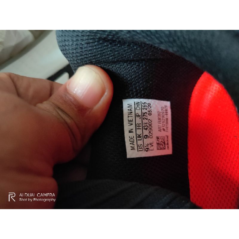 Sepatu Bulutangkis Original Adidas